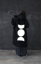 Ielādējiet attēlu galerijas skatītājā, Midi Jacket with Silver Moon reflector
